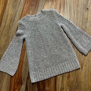 Splendid girls bell sleeve sweater size 4